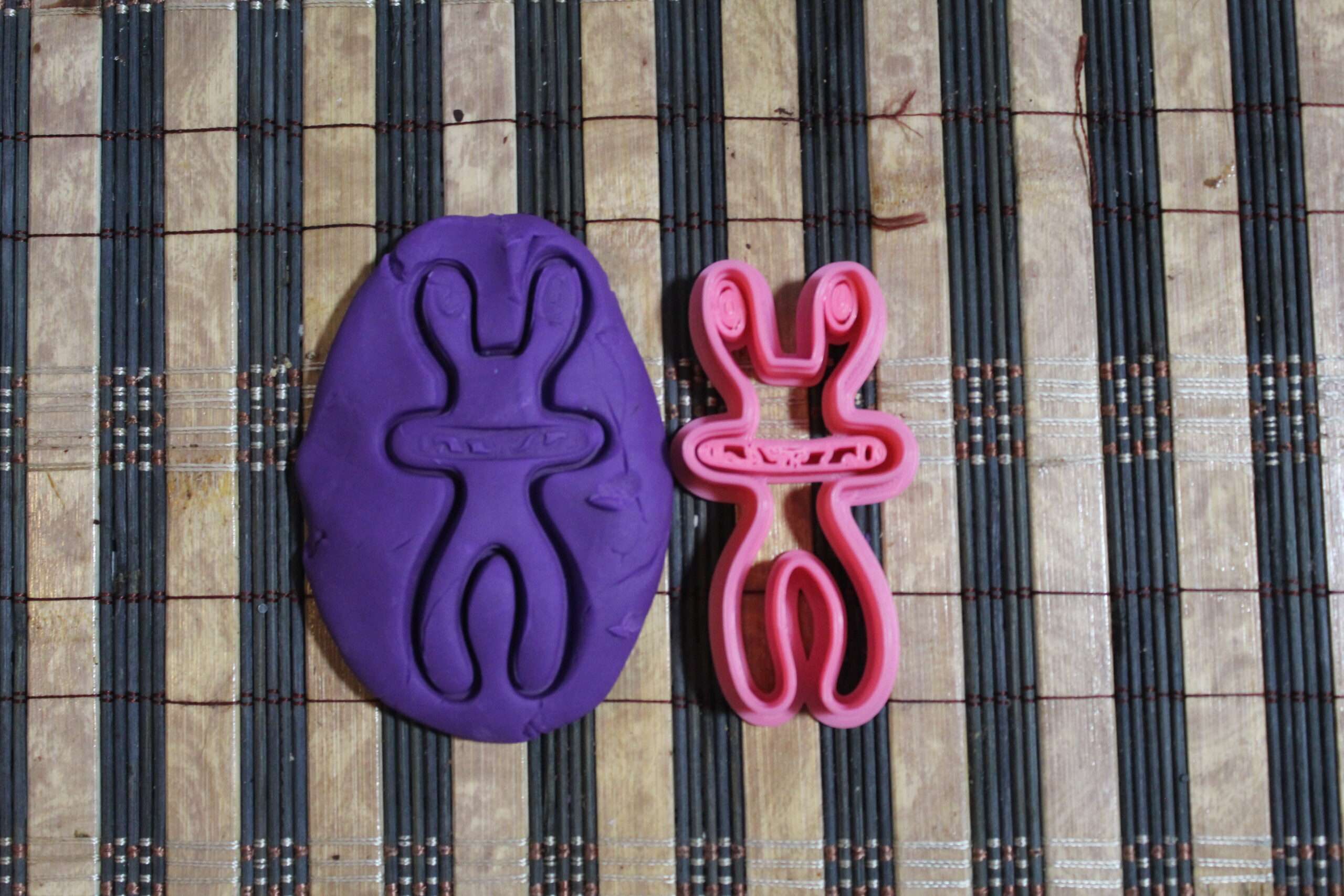 Cortador de Galletas Rainbow Friends – Diseño 3D - Imagen 3