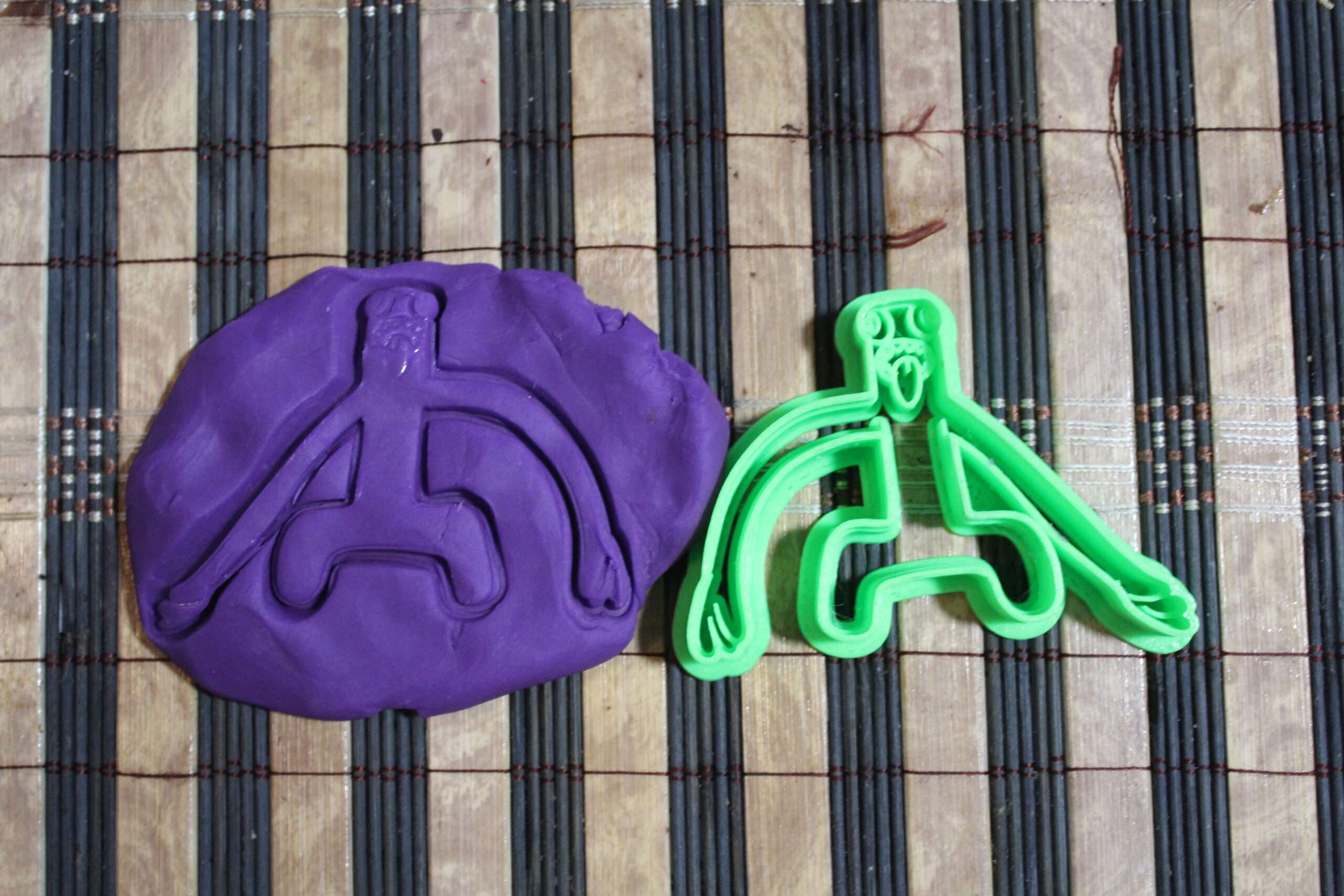 Cortador de Galletas Rainbow Friends – Diseño 3D - Imagen 8