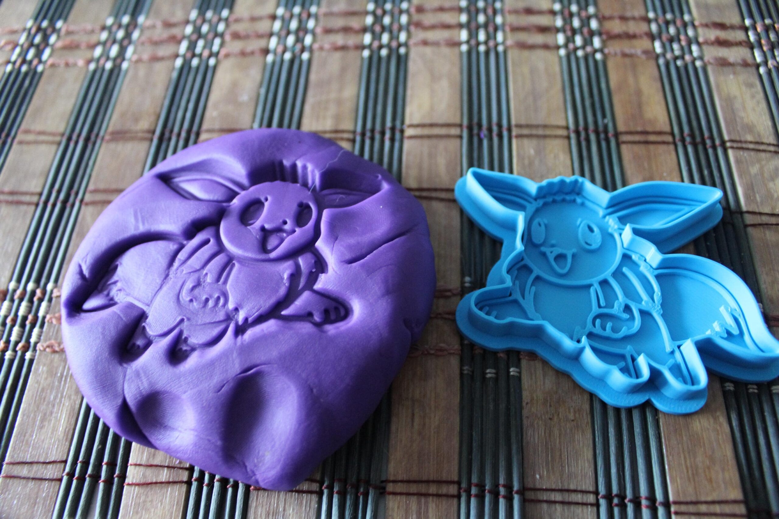 Cookie Cutter Eevee Vaporeon Flareon Jolteon Umbreon Espeon Sylveon Glaceon Leafeon 3D Eeveelution Stamp Cutter